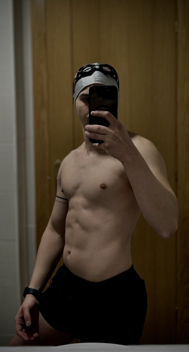 Ivanxbcox's tweet photo. Día de 🏊✅💦 https://t.co/VXda6ormyn