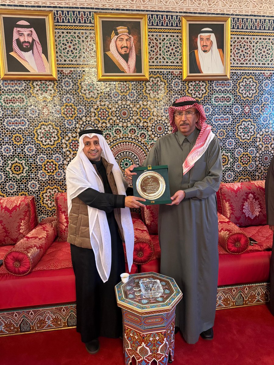 KSAembassyMA's tweet image. أقام سعادة السفير الدكتور/  سامي بن عبدالله الصالح @SAMIOALSALEH يوم الخميس 8 يناير 2026م ، مأدبة غداء بمقر الإقامة، على شرف سعادة الأستاذ/ سعود بن مشبب آل مساعد، نائب رئيس البعثة بمناسبة انتهاء مهامه بالسفارة ومغادرته المملكة المغربية الشقيقة لمباشرة عمله سفيراً لخادم الحرمين…