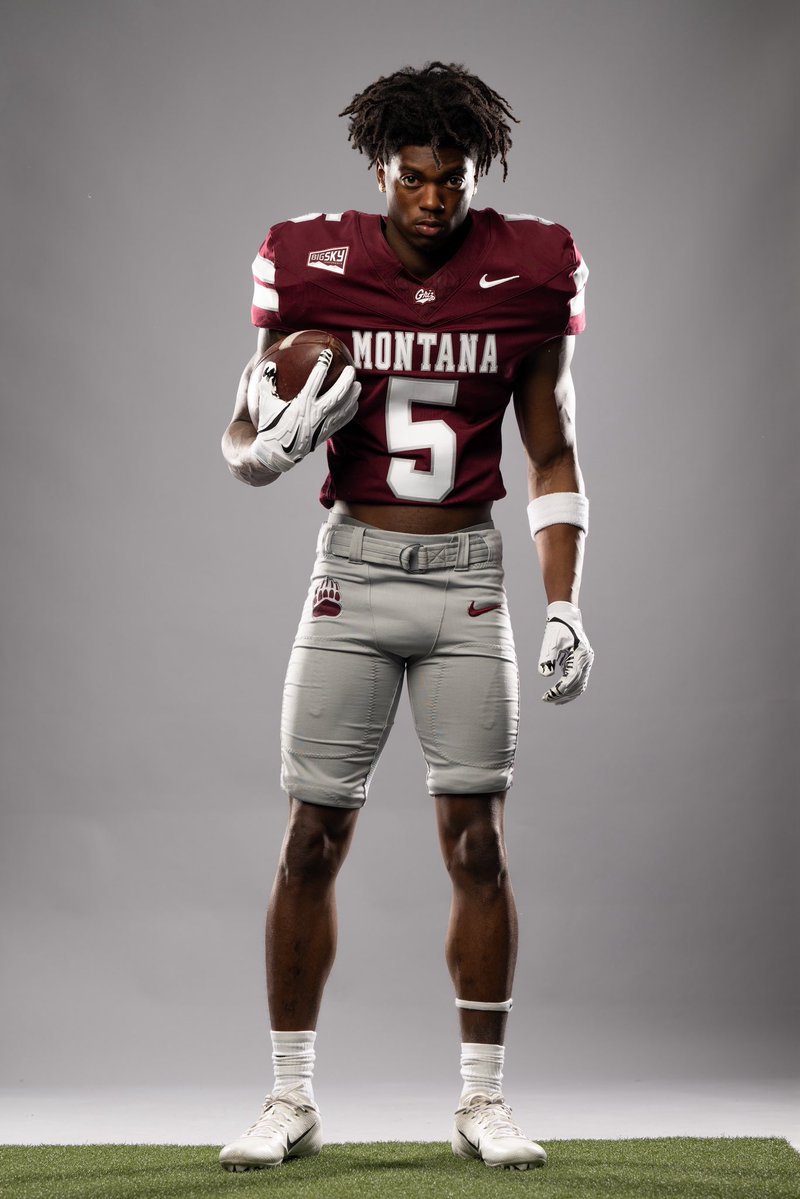 AarManagement's tweet image. AAR Management client Chris Jackson on his official trip to the University of Montana! #AAR