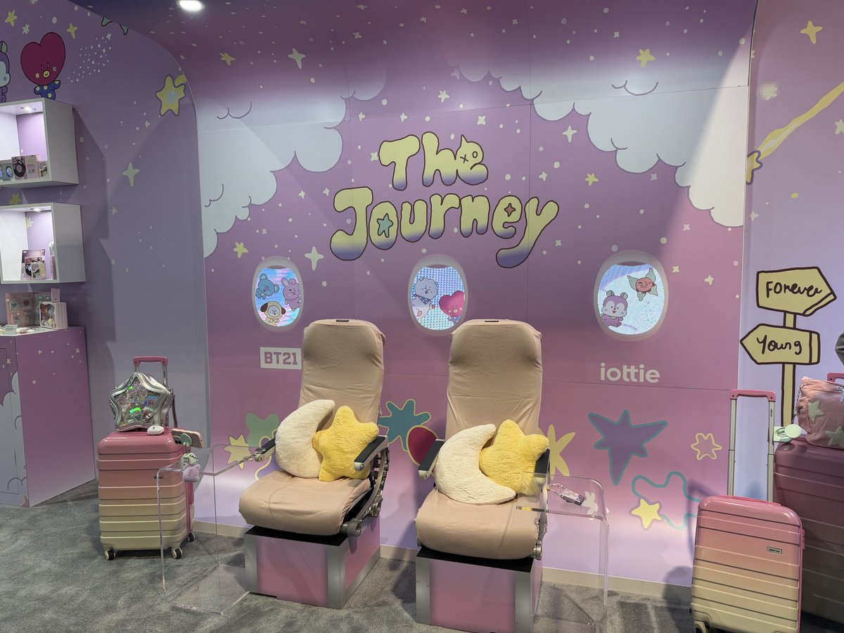 RayLin's tweet image. #journeyfurther @ ces @iOttie @linefriends_us