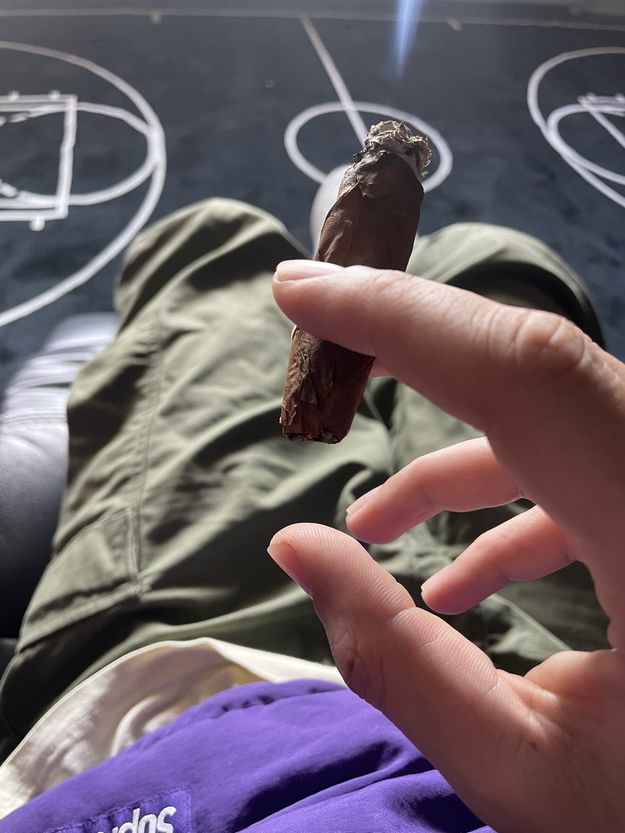 CountGuapula's tweet image. Ball is life 🏀