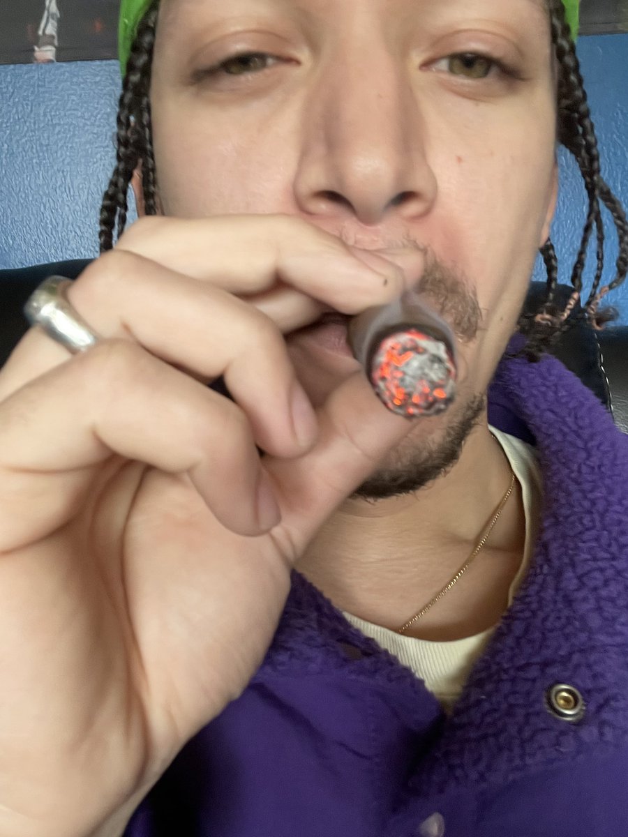 CountGuapula's tweet image. Ball is life 🏀