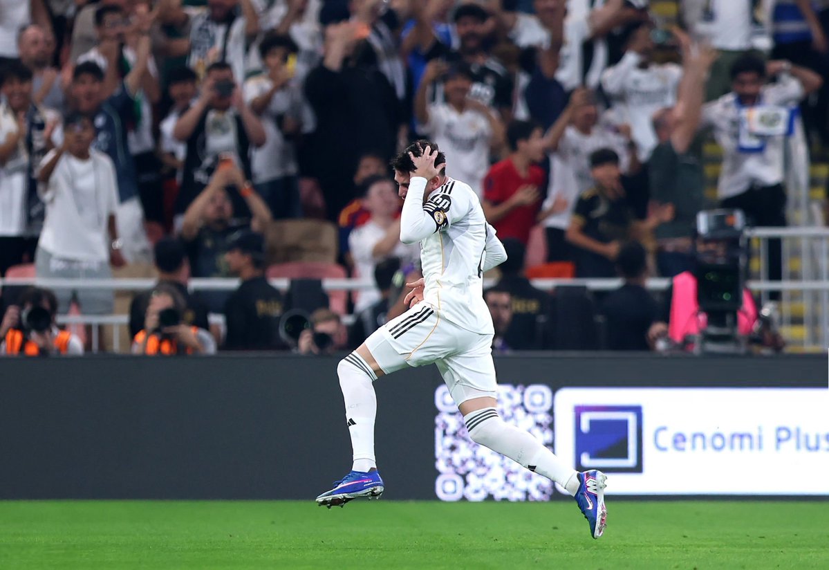 crs7_9's tweet image. Federico Valverde
 #RealMadrid