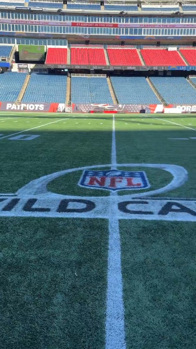 New paint for the playoffs 👌
@GilletteStadium | @bruntworkwear