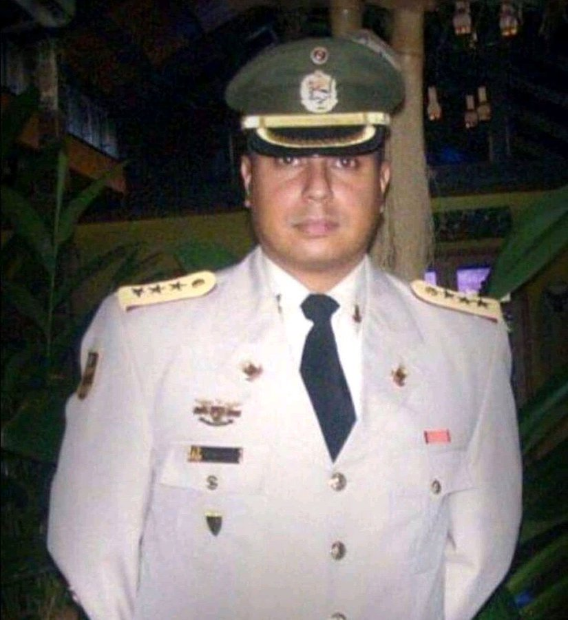 adais_casares's tweet photo. 🇻🇪 | #ULTIMAHORA Hay informaciones sobre la posible liberación del Capitán Juan Carlos Caguaripano, pero la familia no ha confirmado aún. 

Noticia en desarrollo. Todos llevamos años esperando este día. https://t.co/7fnLvIgMQB