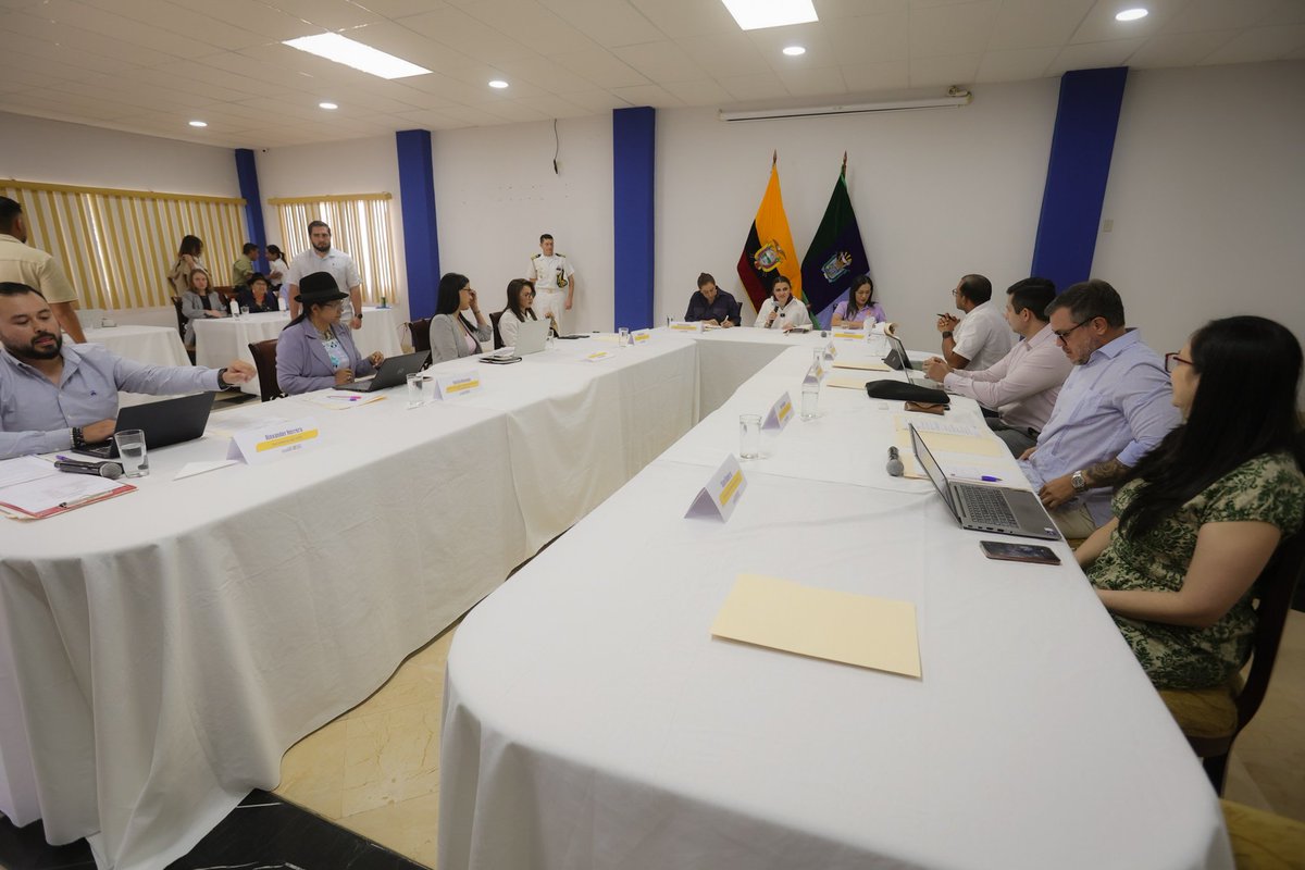 El Primer Gabinete Sectorial de lo Social de 2026 se desarrolló en Santa Elena. Un espacio de articulación del Gobierno que evalúa los avances y fortalece las políticas públicas orientadas a la garantía de derechos, la reducción de brechas sociales y atención a grupos