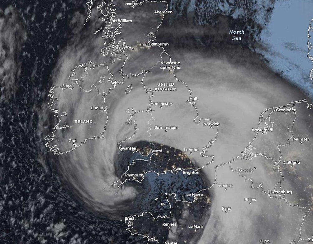 UK Weather Updates tweet media