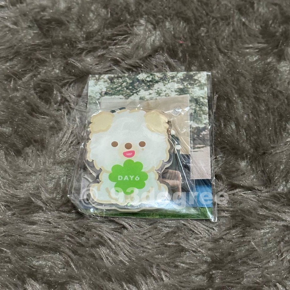 93degree tweet media