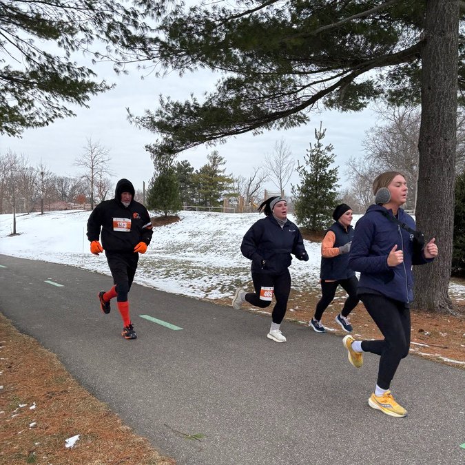 Run a 5K. Saturday, January 24. Help us clean out our garage. 🧹👕 Early registration just $15 + Vintage Hermes shirt included! 🏃‍♀️🔥Buy additional race shirts 3 for $5. <a href="/TremontWest/">Tremont West (TWDC)</a> #tremont #ClevelandOhio  runsignup.com/Race/OH/Clevel…