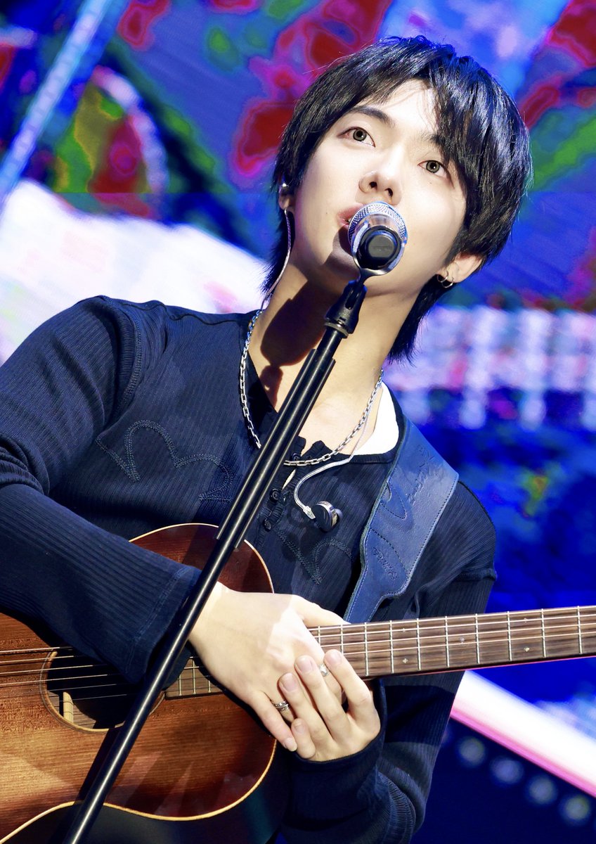 Mmyong_dp's tweet image. 251225 someday festival 

다음공연때는양산들고가야겟다…
남자가너무빛나서………

#안태규 #AnTaeGyu #DragonPony