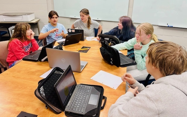 Junior High HAL students won a close match versus Scribner-Snyder in the RESTORE Quiz Bowl today to stay alive in the tournament!