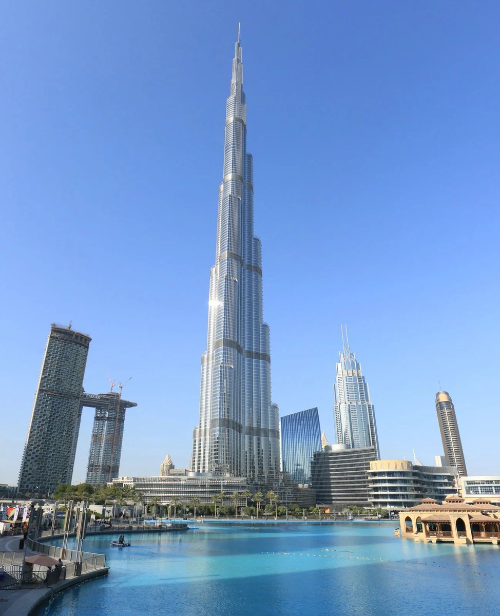 Cryptotonfred's tweet image. The Burj Khalifa looks like a candle that’s about to appear on the Bitcoin chart soon