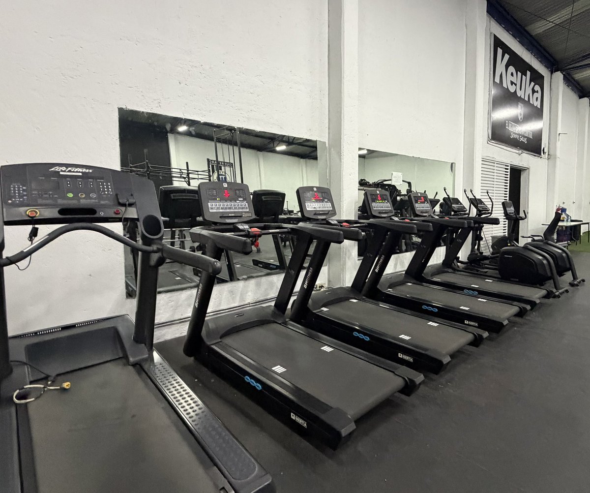 SERGIOBAILLERES's tweet image. Gimnasio renovado en el CEGAR. 
Todos los aparatos son nuevos. 
También ahí la casa club con 15 jóvenes. 
La inversión que no se ve fuera. 
@Club_Queretaro 🔵⚫️