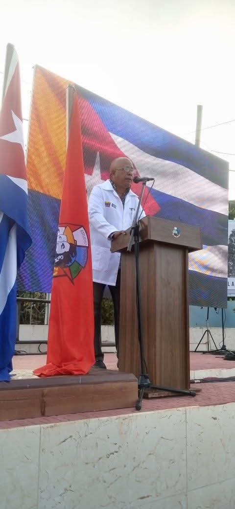 IdeologicoMdg1's tweet photo. Jóvenes de la provincia de #Mayabeque reeditaron este 8 de enero el paso de la Caravana de la Libertad. Se rindió homenaje a los 32 combatientes cubanos caídos en  defensa de la República Bolivariana de Venezuela.
#100AñosConFidel
#HonorYGloria https://t.co/OT3kNwm16c