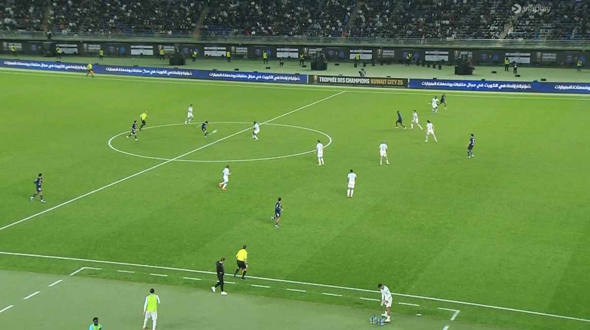 TouchlineX's tweet image. 📸 - IT WAS VITINHA WITH A VITAL PASS BEFORE THE 95TH MINUTE EQUALIZER!

AND THIS IS WHY PEOPLE CONSIDER HIM AS THE GREATEST MIDFIELDER IN THE WORLD RIGHT NOW!