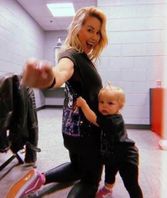 wayneradcliffe's tweet image. This is #ReneeNicoleGood, the #Minnesota woman who was murderer by an #IceAgent yesterday.  It’s DISGUSTING that #DonaldTrump, #KristiNoem, #JDVance and #StephanMiller are all defending the agent, who was in NO DANGER of being run over by Renee Good.