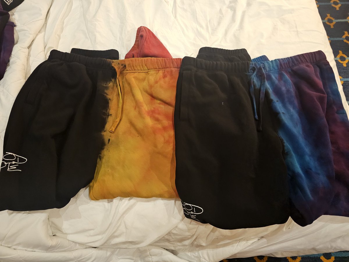 PepsiGraps's tweet image. It's a good day because it's a @GoodNoteCo delivery day 💜