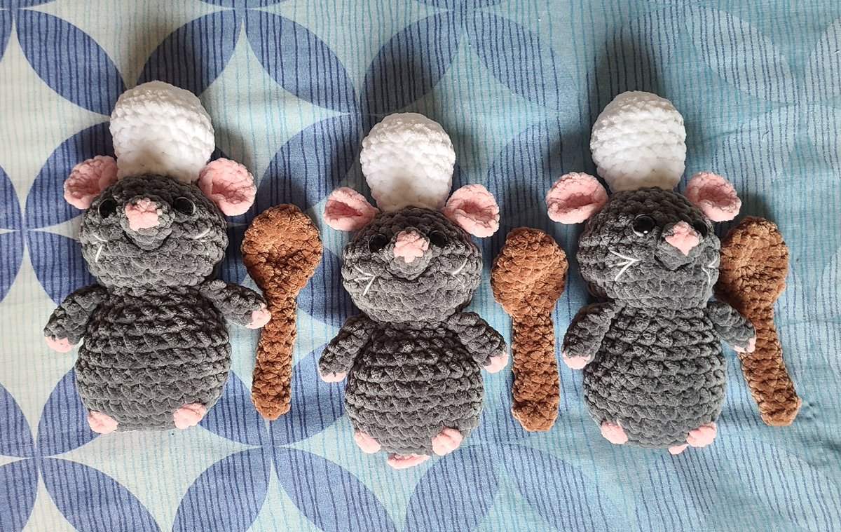 FernandezAuror7's tweet image. Hello ✨️ 

Ma petite armée de cuisto prend forme ! 😁

Vous croyez que je peux les embaucher pour me faire à manger ? 😂🍽