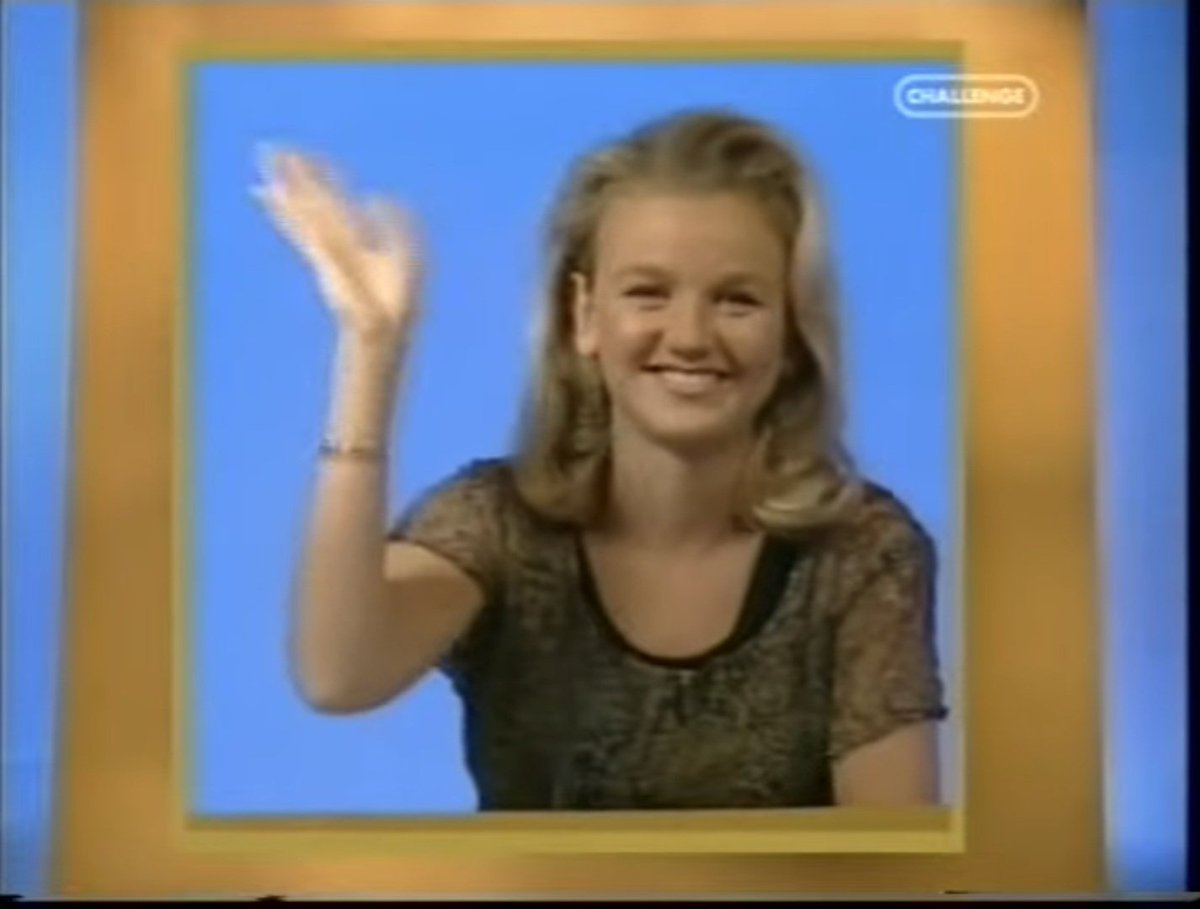 OffTheBill_'s tweet photo. Lisa Maxwell (DI Samantha Nixon) appeared on Celebrity Squares in Series 1, Episode 3 (1993).
#LisaMaxwell #CelebritySquares #TheBill #OffTheBill @thelisamaxwell https://t.co/DOyExUhofJ