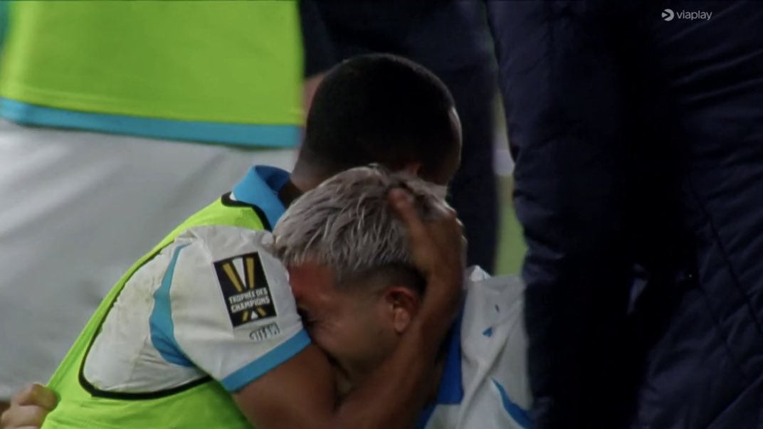 _BeFootball's tweet photo. Les larmes de Medina…😢😢 https://t.co/mPoKiQ3P5z