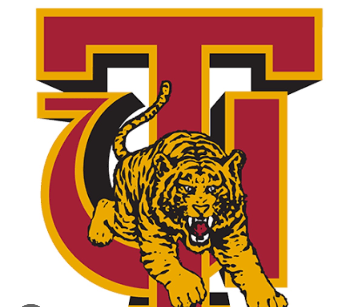 Otisingram11's tweet photo. After a great call with @Tjordan_50 ,I’m blessed to receive an offer from Tuskegee university!!❤️💛 https://t.co/0VDLf5Ql02