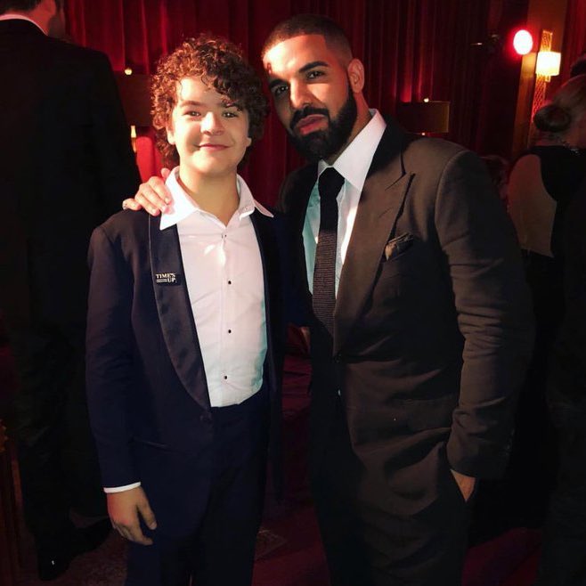 spinboutU_'s tweet image. Drake was friends with the cast because he’s always been a Stranger Things fan. Sexualizing a relationship that wasn’t sexual at all says more about you than about Drake.