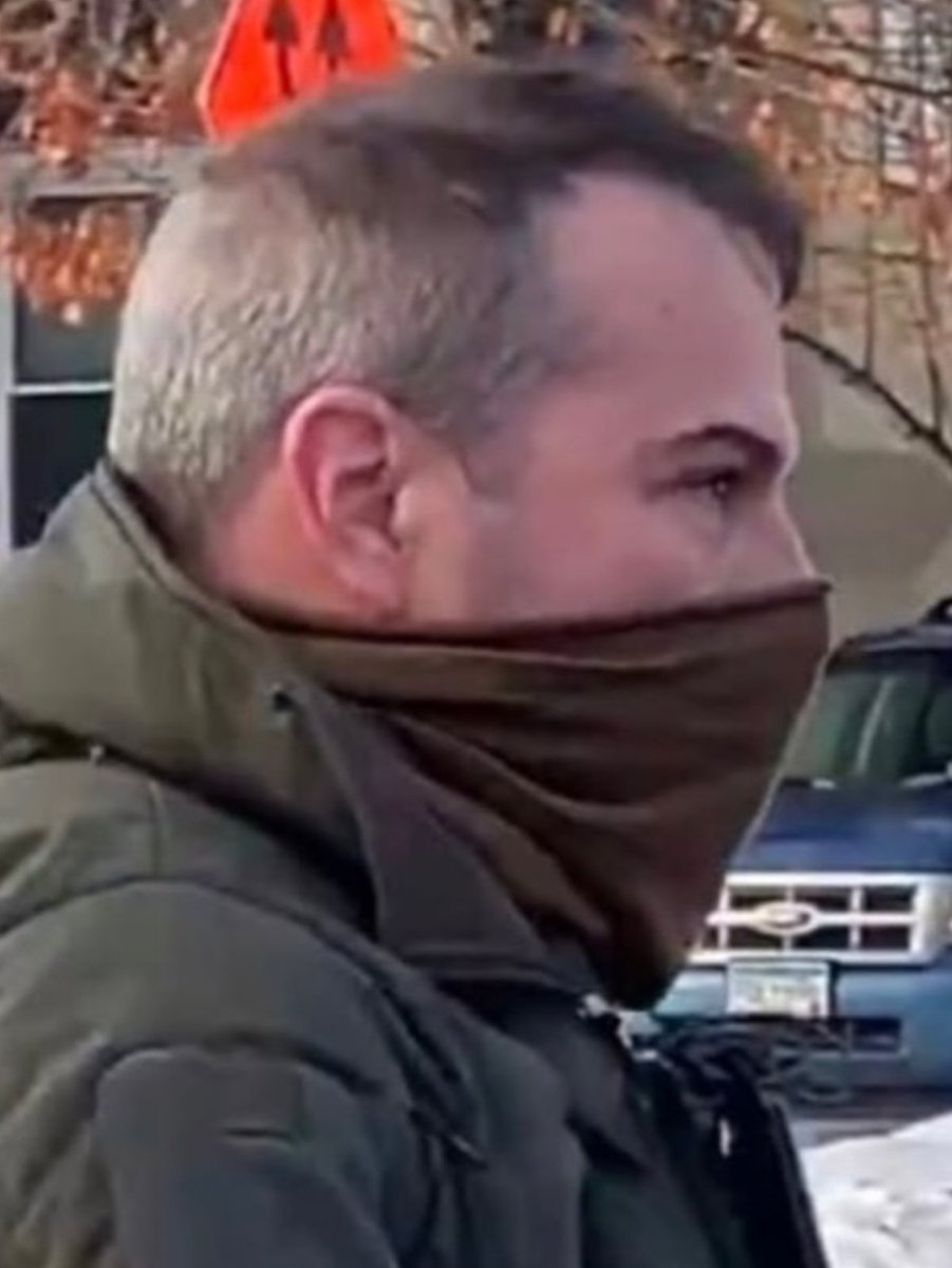 Johnathan Ross is a murderer. 

If the justice system fails us, it's up to us to always remember Johnathan Ross as a cold blooded murderer who left 3 children orphaned.