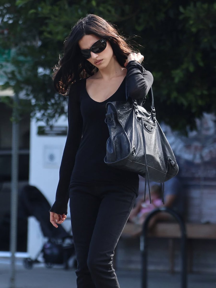 thechaneldiet's tweet image. 