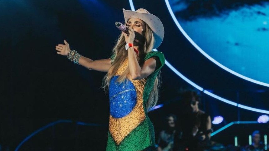 Soyanymaniaco's tweet image. Simplemente uno de los mayores iconos de la música y la cultura Latina. Volvía con RBD