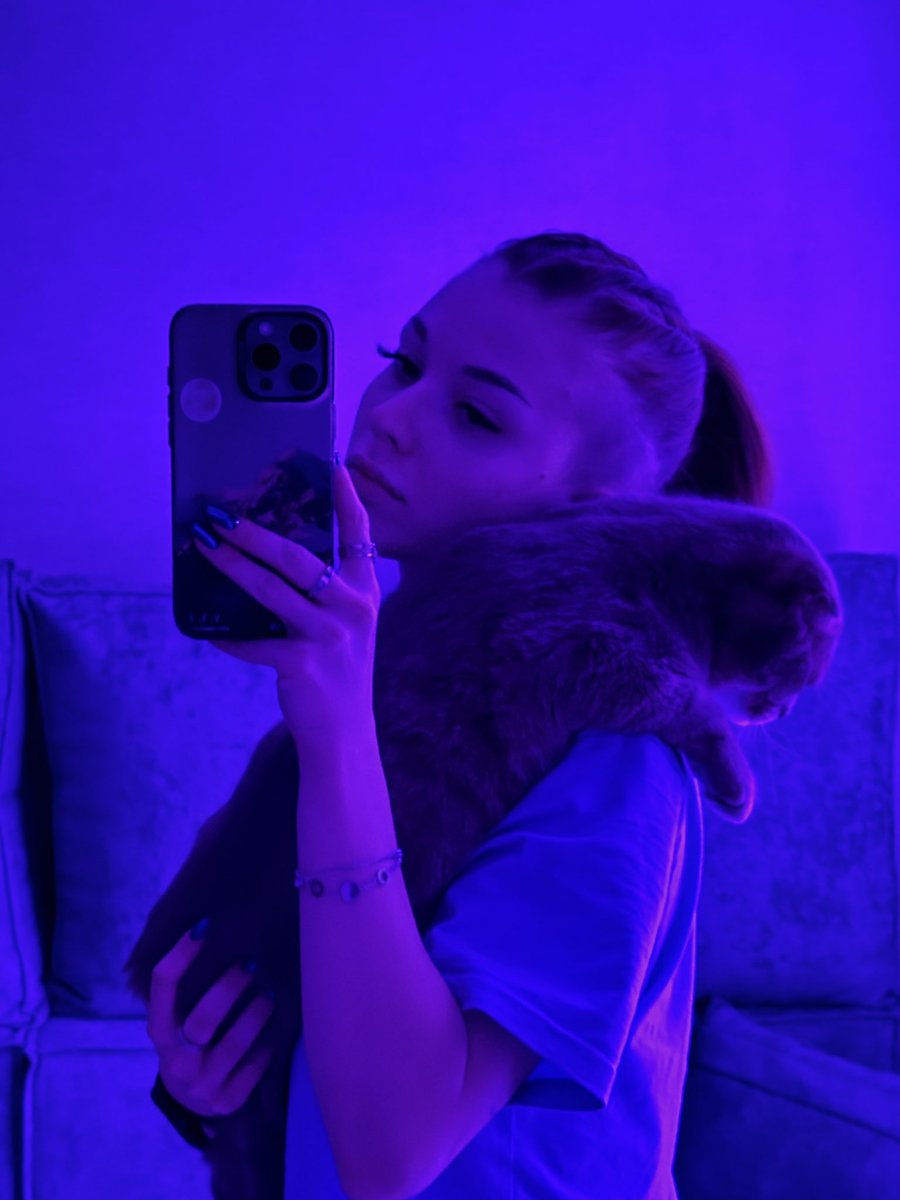 elfelev's tweet image. четыре дня