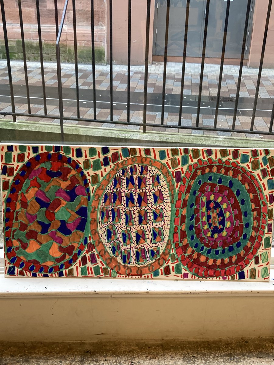 bronagh's tweet photo. Nice to be back @2RoyalAvenue today but so sad that could want to get rid of the best community centre in the city #mayberocks https://t.co/XgiaDoerdC