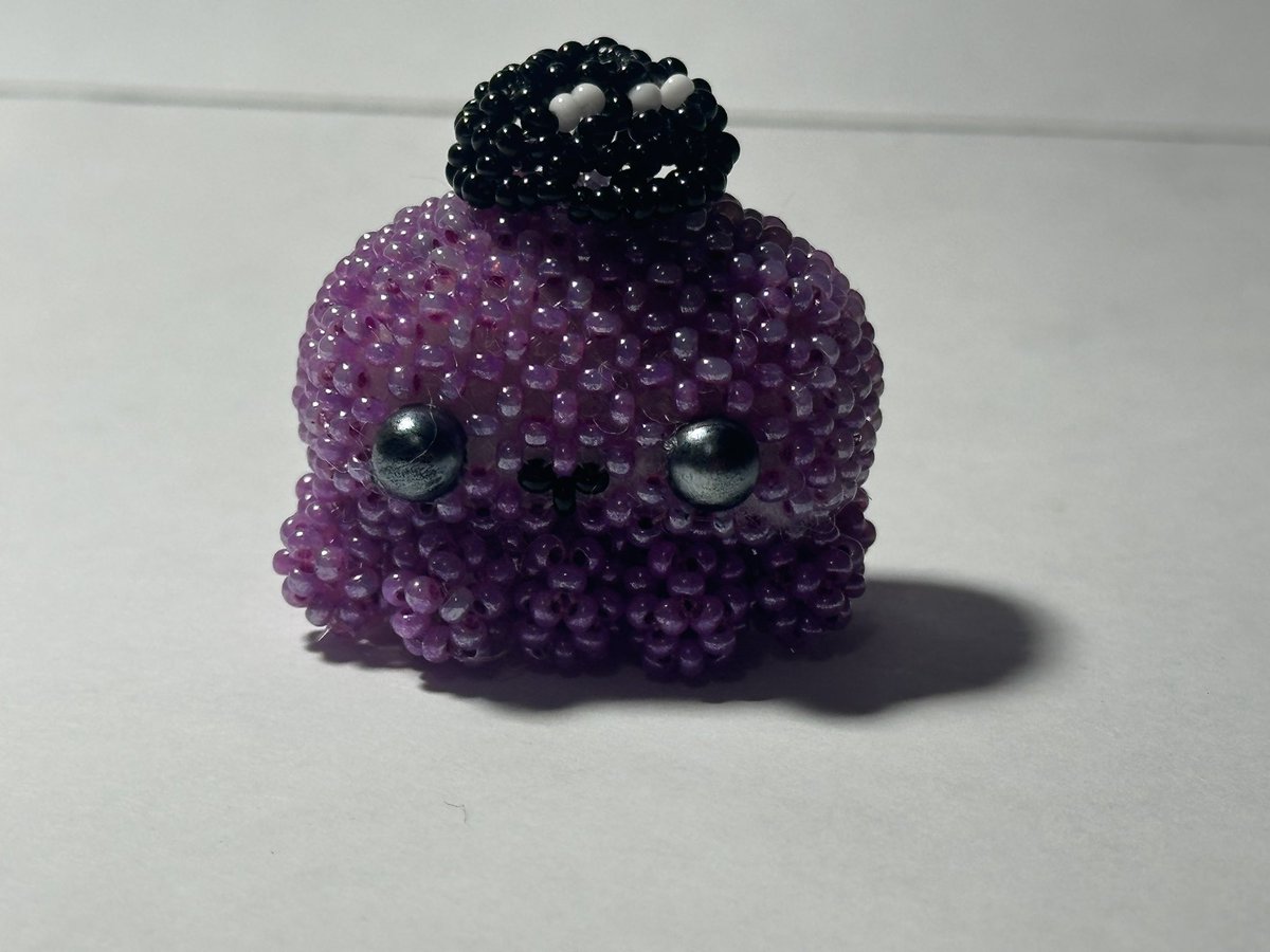 🫟 «Two creations a week” challenge for <a href="/re/">Re</a> 

✍🏻Remember little beaded (re)dacted for pen or pencil?

🐙You thought making a large beaded (re)dacted a good idea

👇So I made it! What do you think about it?