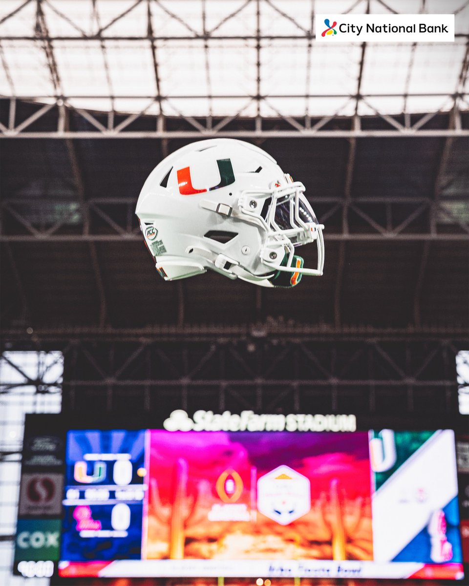 CanesFootball's tweet photo. 📍: @Fiesta_Bowl 

#GoCanes | @CFBPlayoff https://t.co/5v9CkOVTex