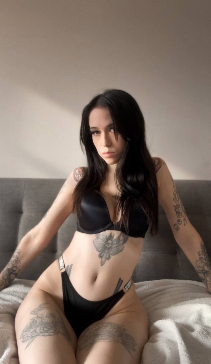 fabhoneyy tweet media