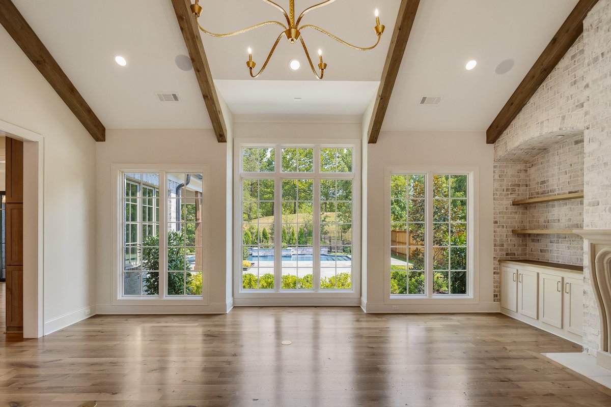 Find warmth &amp; comfort in (or out of) your new home this year 🔥

This available home located at 650 Bushchat Lane, Collierville has two stunning fireplaces and BOTH overlook the glimmering gunite pool! 

Call or Text: 901-468-3344
yourmagnoliahome.com/property/650-b…