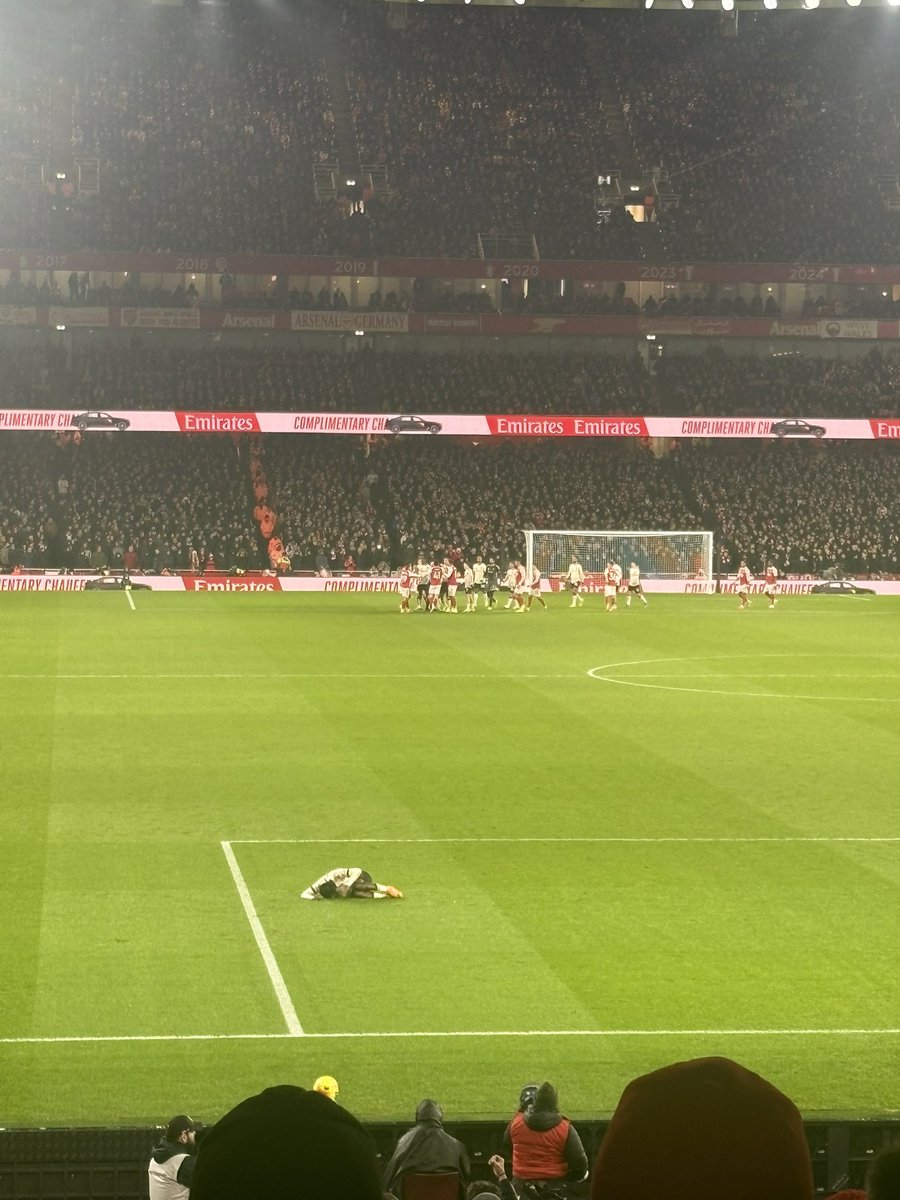 Bibbsxx's tweet image. LOOOL