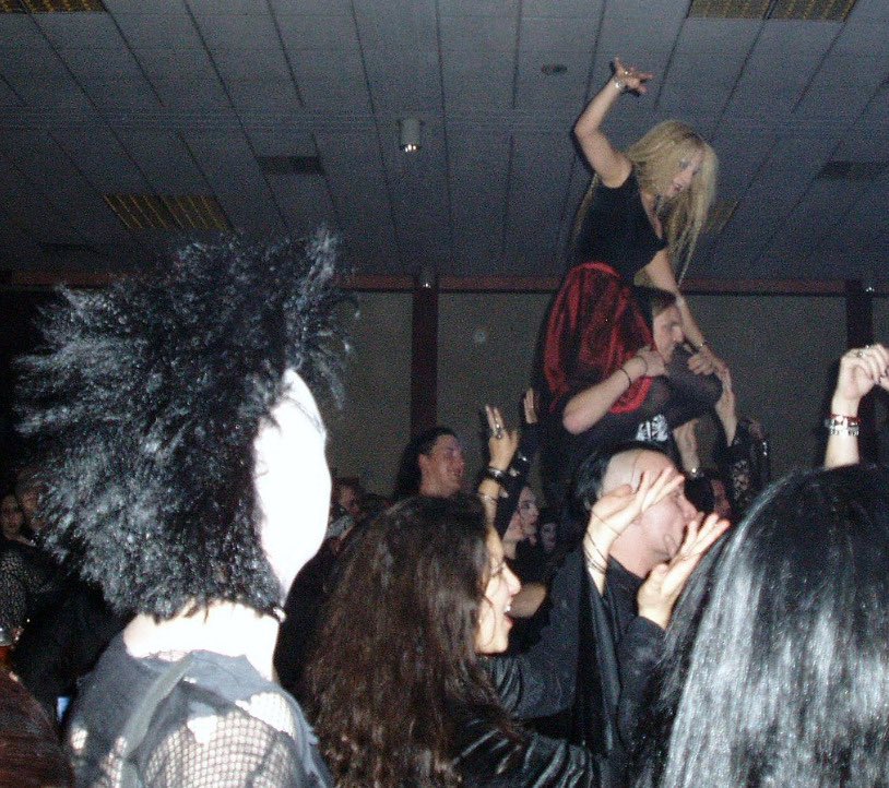 OldInternetFeel's tweet image. 2003