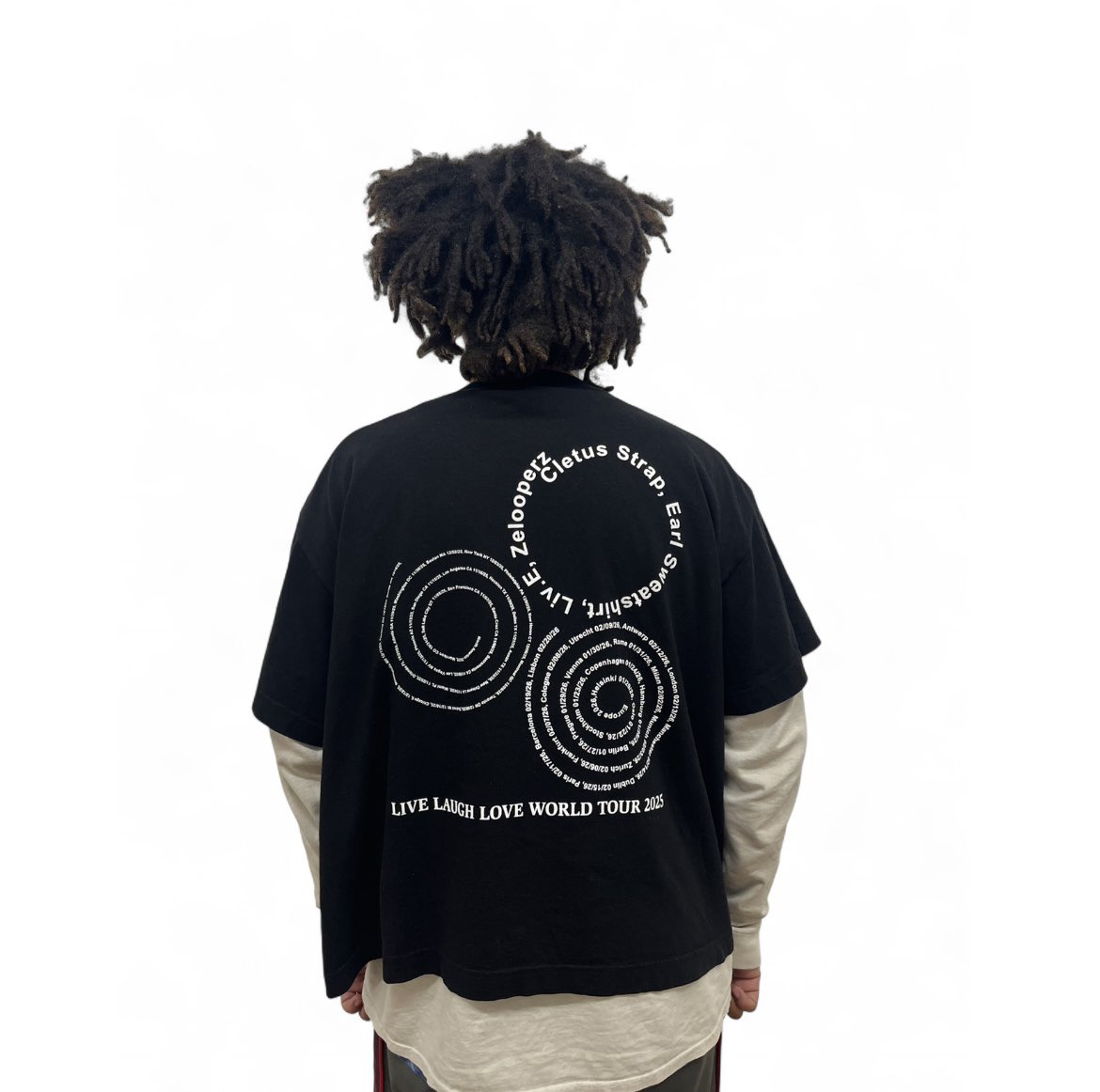 cletusstrap's tweet image. Small run of 3LW Tour shirts and signed vinyls are available on my site cletusstrap.com/collections/fr…