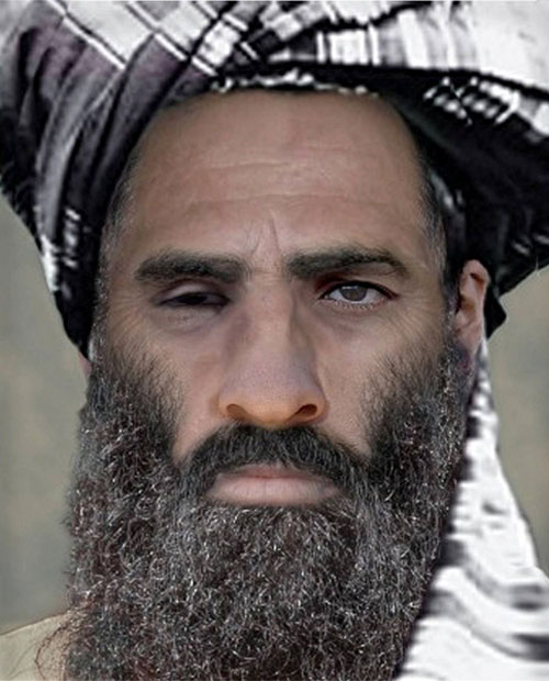 عمر المختار والملا عمر
تطابق المبادئ واختلاف الزمن

قال الملا عمر:
"وعدنا بوش بالهزيمة، ووعدنا الله بالنصر وسنرى أي الوعدين أصدق"

قال ذلك دون حلفاء ودون معسكرات وهمية ودون أحلاف افتراضية

وهنا أتذكر لما قيل لعمر المختار رحمه الله:
"ياعمر إيطاليا تملك طائرات 
نحن لا نملكها"
قال: