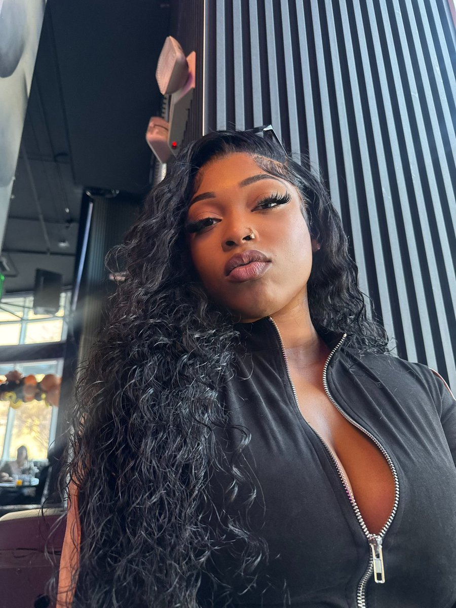 dkshaii's tweet image. Pretty Face Dk 🤩