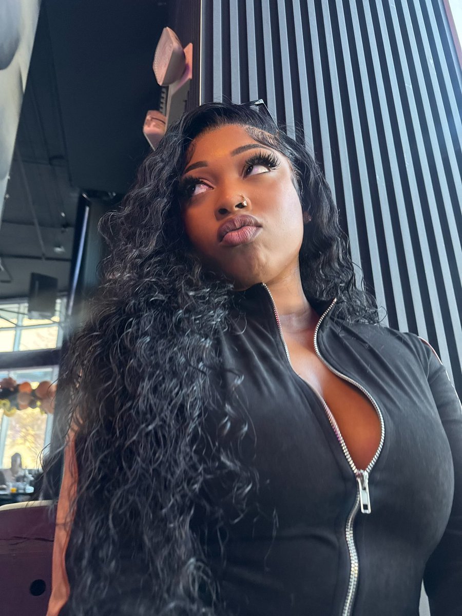 dkshaii's tweet image. Pretty Face Dk 🤩