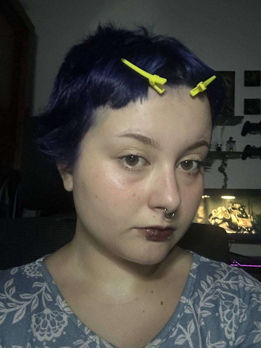 cremefrog's tweet image. iupiii azul volto