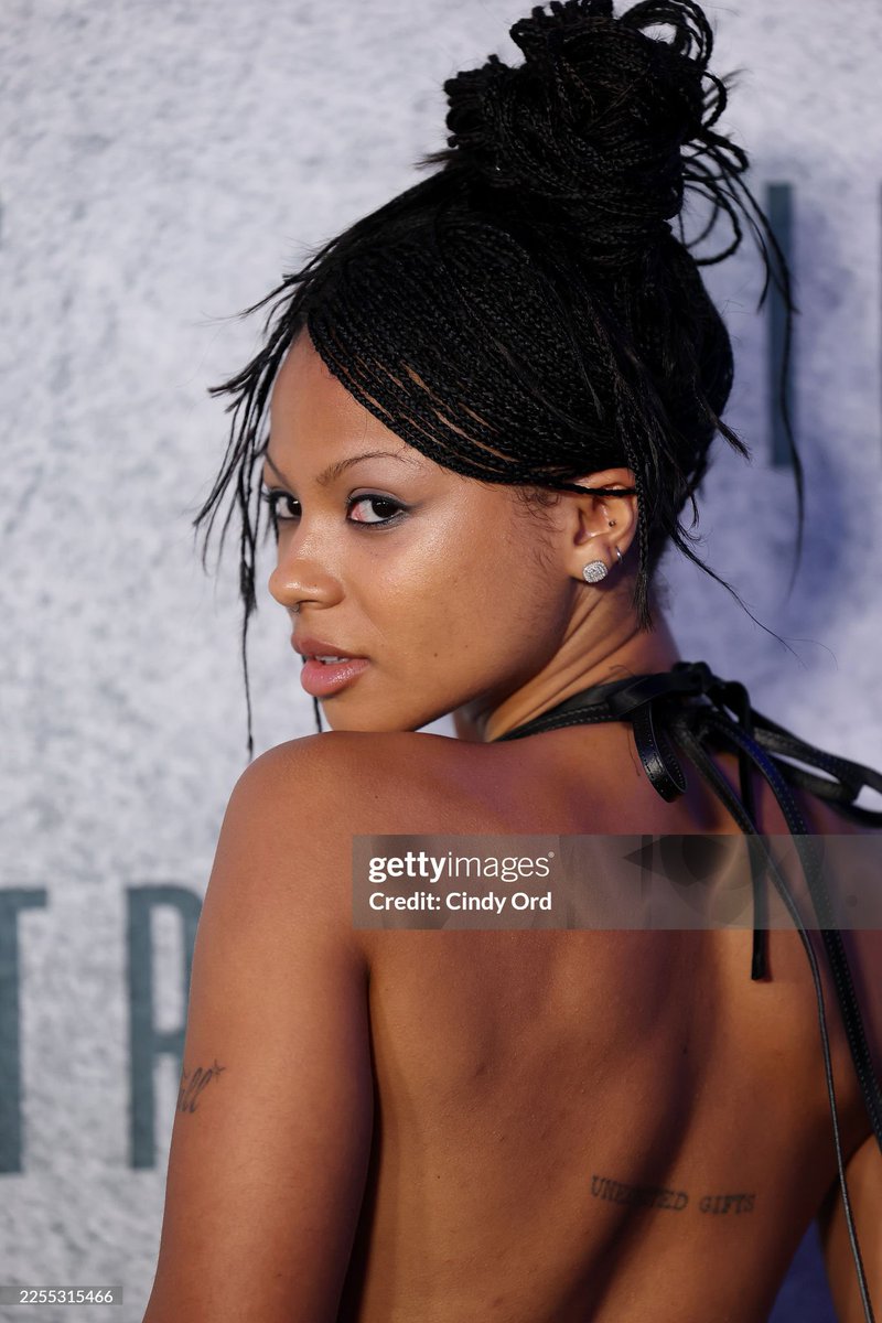 pinkstape's tweet image. jesus.........