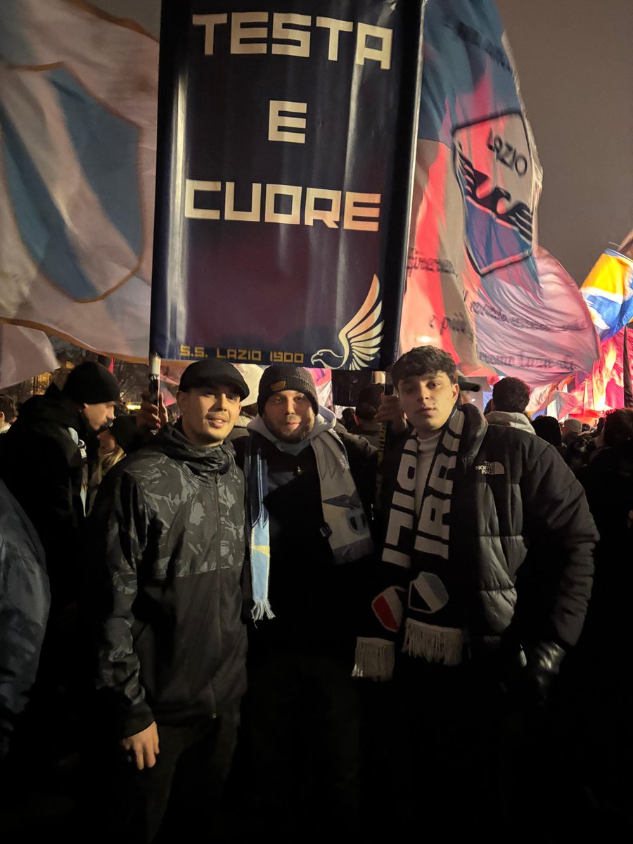 Madessl95's tweet photo. Sempre al tuo fianco saró⚪🔵🦅#testaecuore #SSLazio https://t.co/326QrMrhbU