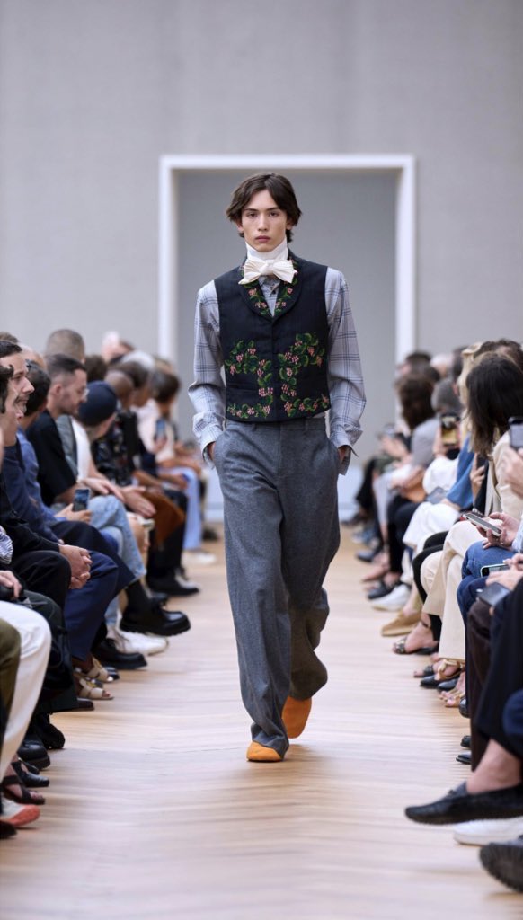 knitJM's tweet image. 박지민의 옷 해석력에 눈물 나고요