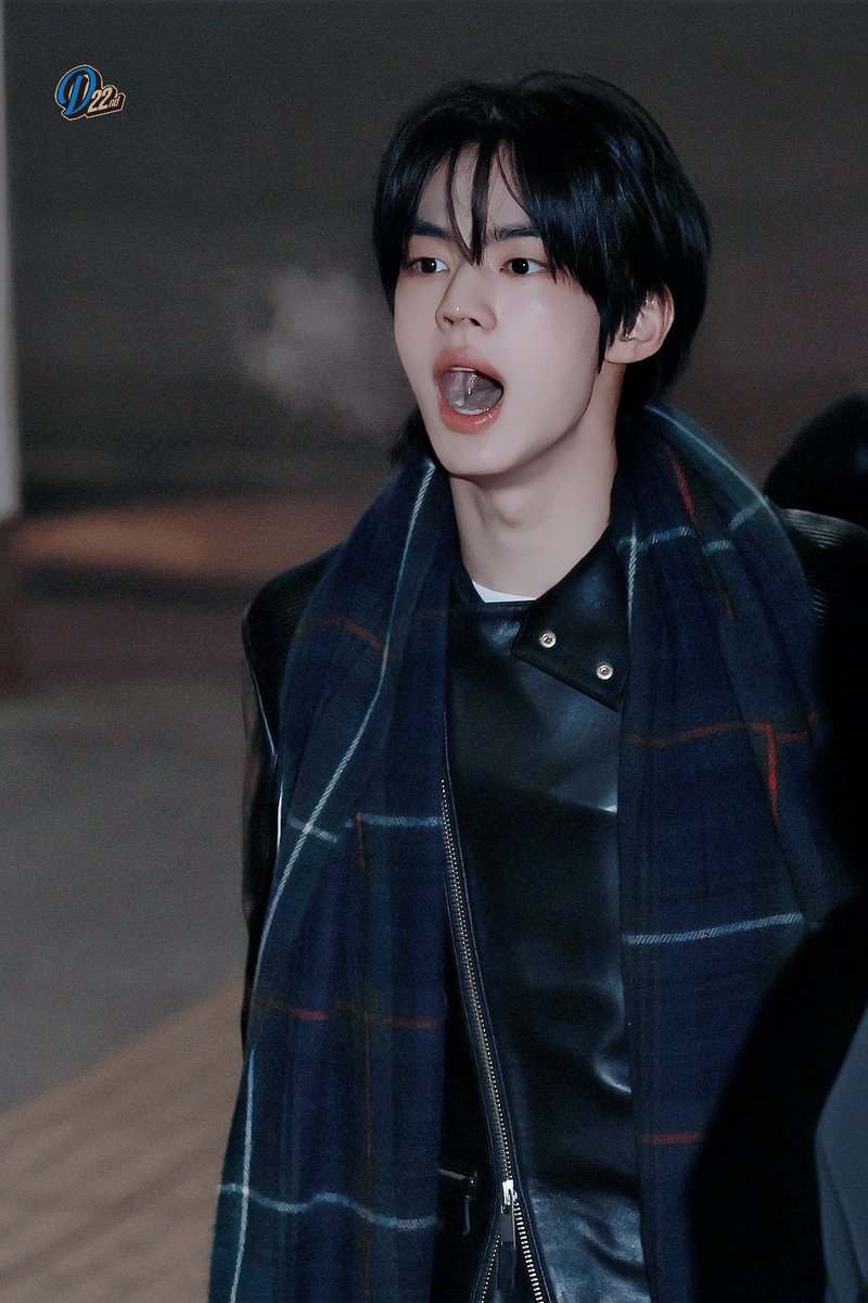 dfordohoon's tweet image. 260108

💨💨

#도훈 #투어스 #TWS #DOHOON