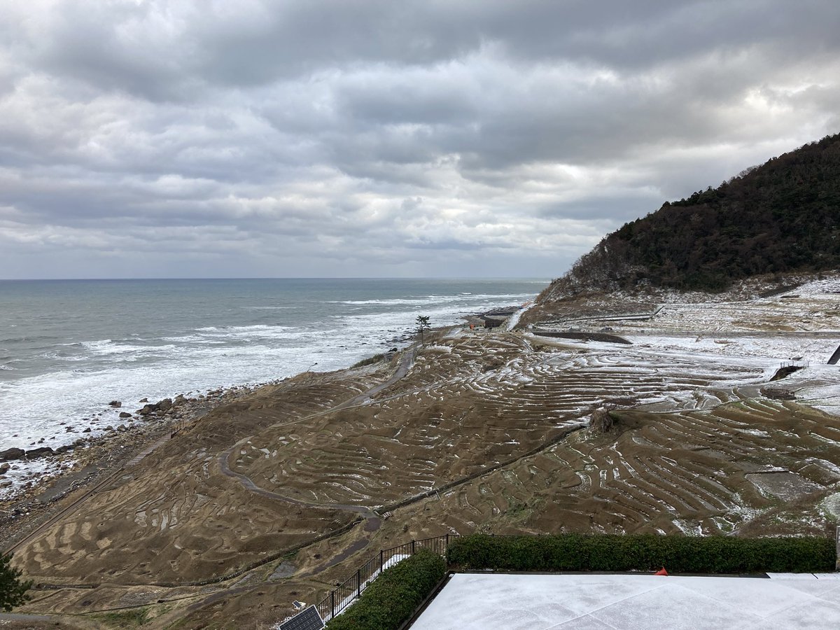 noto_senmaida's tweet photo. 少しだけ雪化粧❄️
#令和6年能登半島地震 #能登 #輪島 #白米千枚田 #愛耕会 #能登豪雨 https://t.co/358I15e6Jn