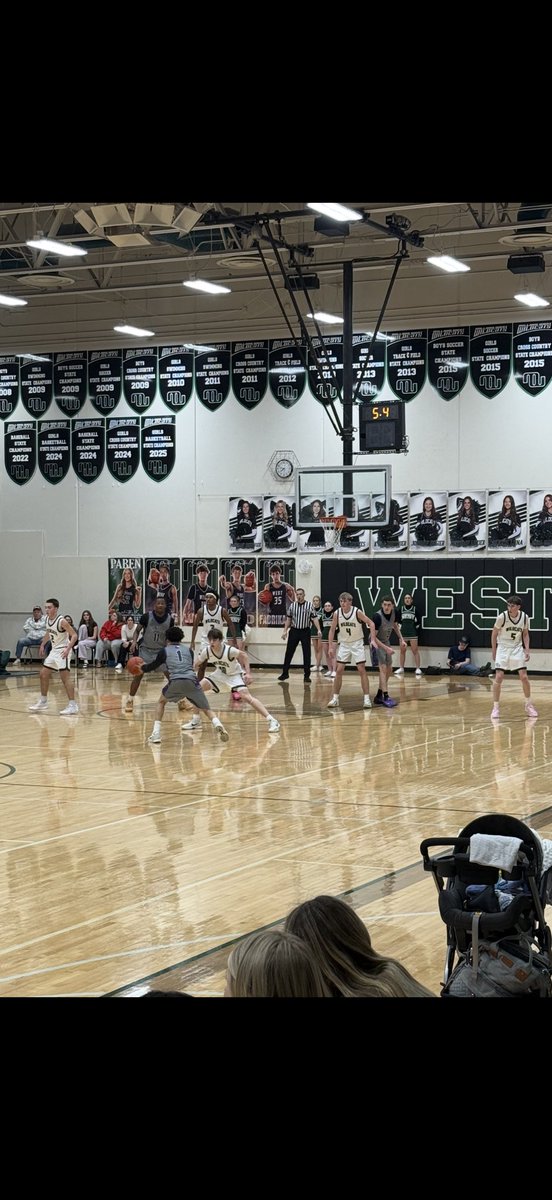 Russell Middle School Activities tweet media