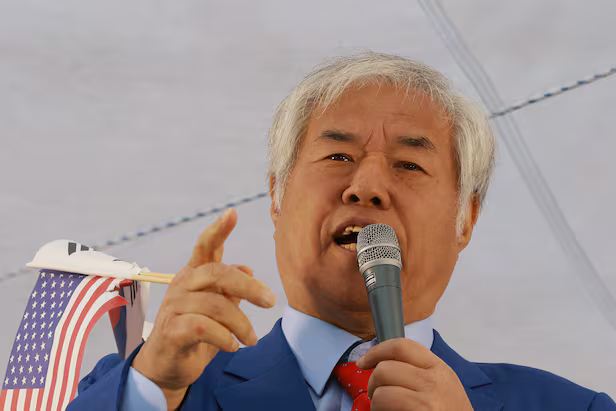 encoreedusud's tweet image. #SECTE
Le  parquet a demandé l’incarcération de Jeon Kwang-hoon, pasteur de l’église Sarang Jeil, soupçonné d’avoir été l’un des instigateurs des violences liées au « désordre » du tribunal Ouest de Séoul.