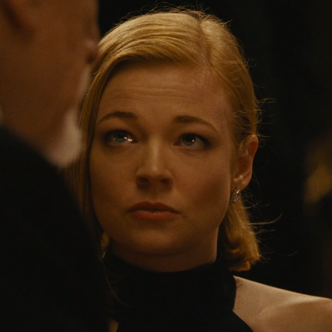 shiv roy's bob (@stellamilfburn) on Twitter photo 